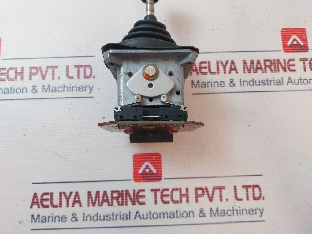 W. Gessmann V10/N Joystick