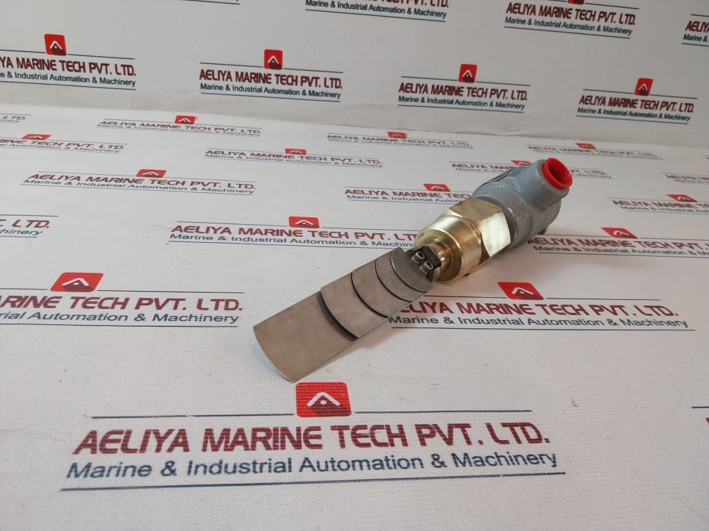 W.E.Anderson V4-2-d-u Flow Switch