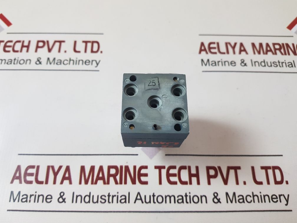 Wabco 3526010240 Pneumatic Valve