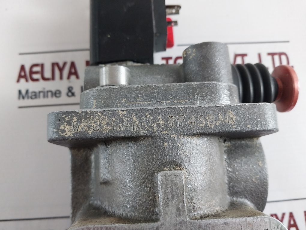 Wabco 3711100200 Directional Control Valve