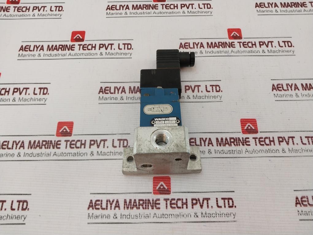 Wabco 3722250220 Pneumatic Directional Valve 10Bar Max,24V
