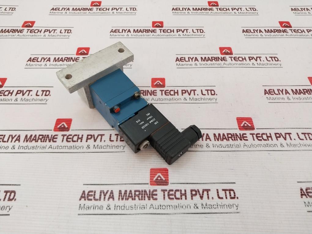 Wabco 3722250220 Pneumatic Directional Valve 10Bar Max,24V