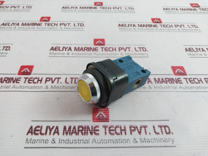 Wabco 5630201240 Pneumatic Directional Control Valve