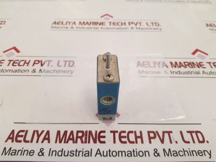 Wabco 5630700000 3/2 Way Valve