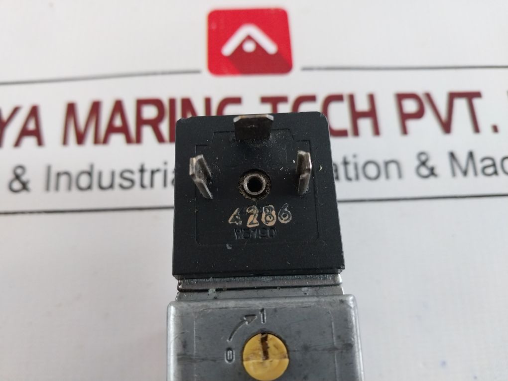 Wabco 5726275280 Solenoid Valve