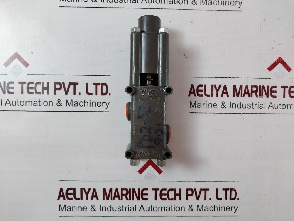 Wabco P52901 Drain Valve