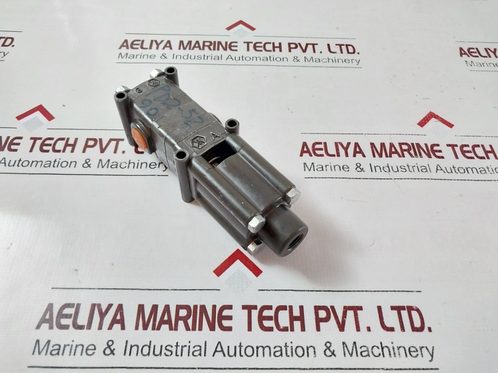 Wabco P52901 Drain Valve