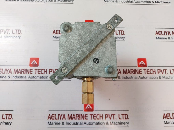 Walsall E116 Weatherproof Push Button