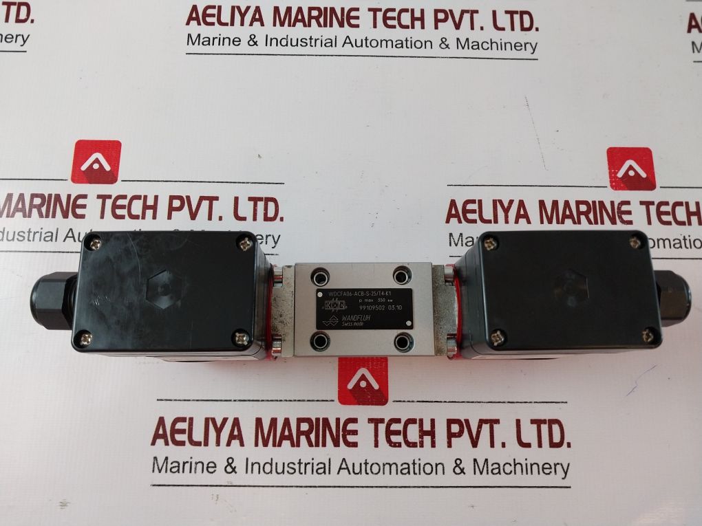 Wandfluh 118.195.024L Solenoid Directional Valve 2A52W