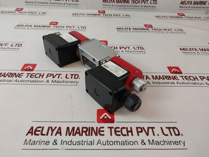 Wandfluh 118.195.024L Solenoid Directional Valve 2A52W