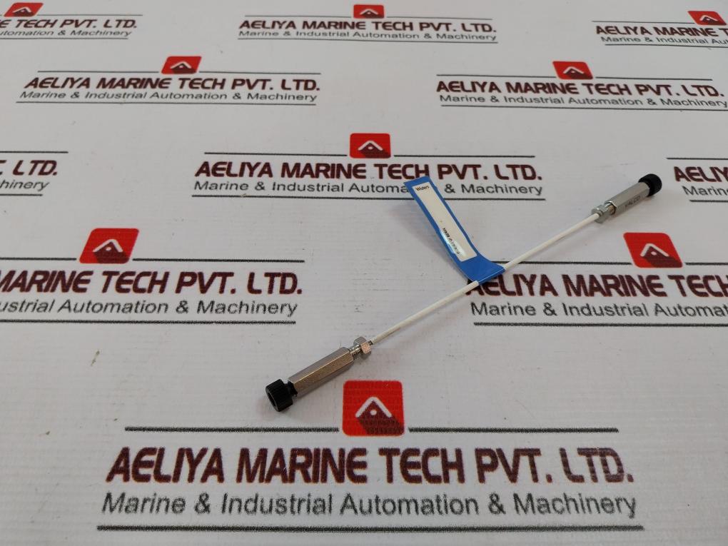 Waters 186002583 Symmetry C18 300µM X 150Mm Column