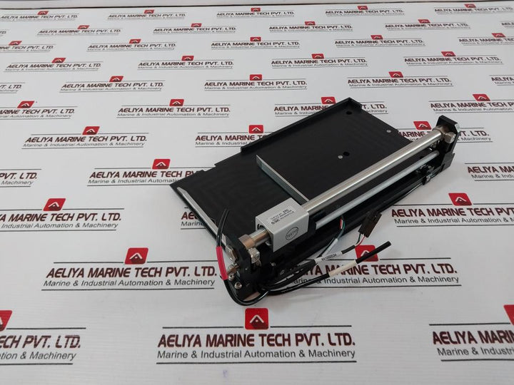 Waters 279000778 Actuator And Proximity Sensor
