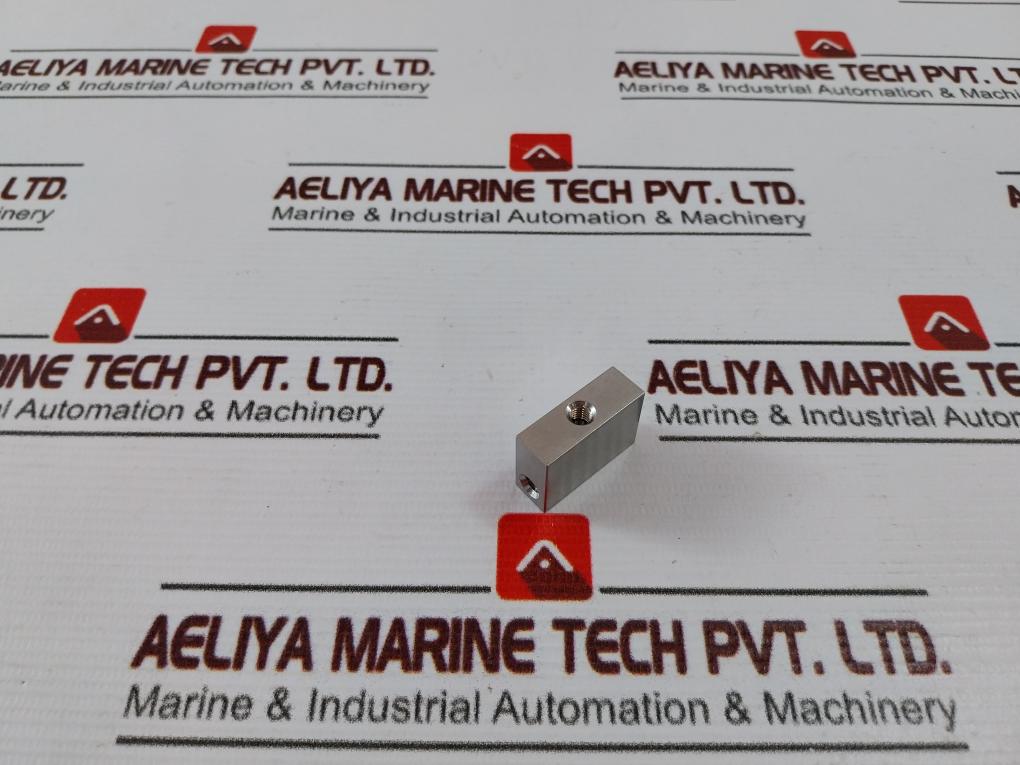 Waters Wat075215 1/16 Comp. Screw Ss Tee