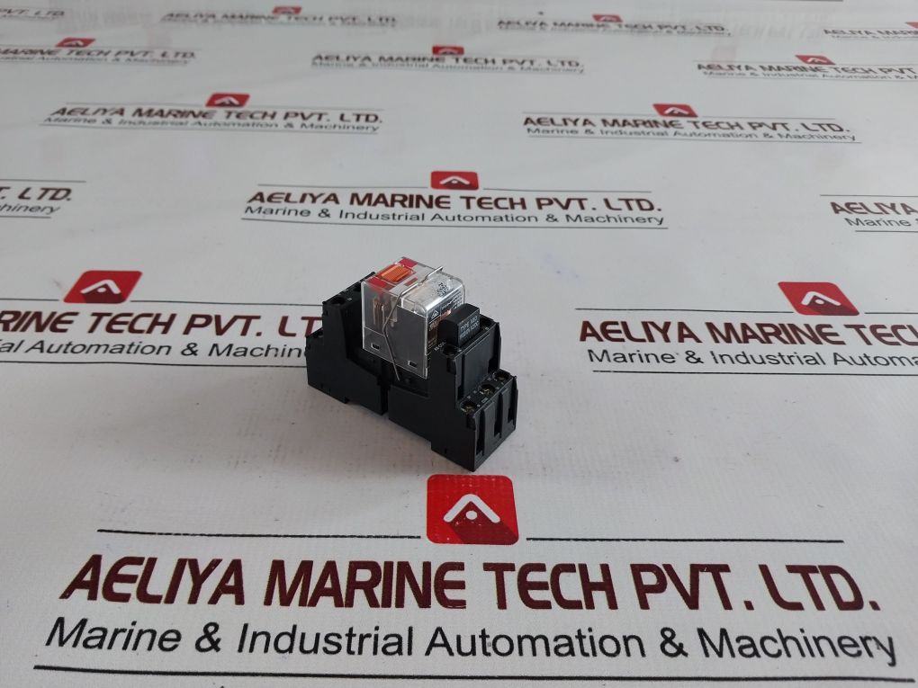 Weidmuller 8690000000 Relay With Base