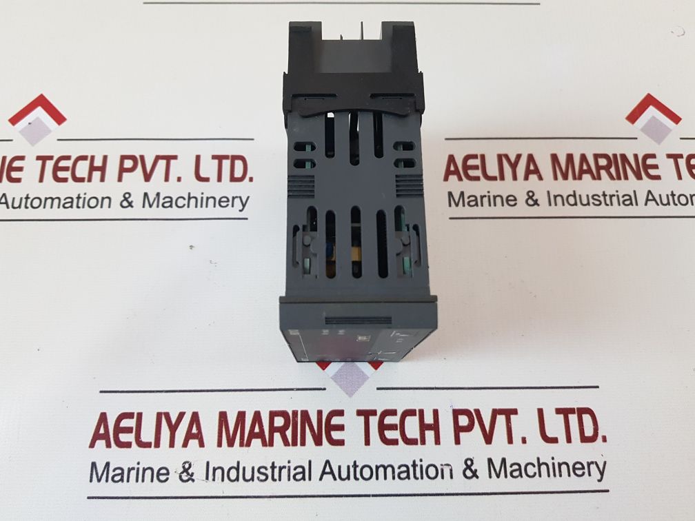 West Instruments N8010 Temperature Controller Z110000 J0S
