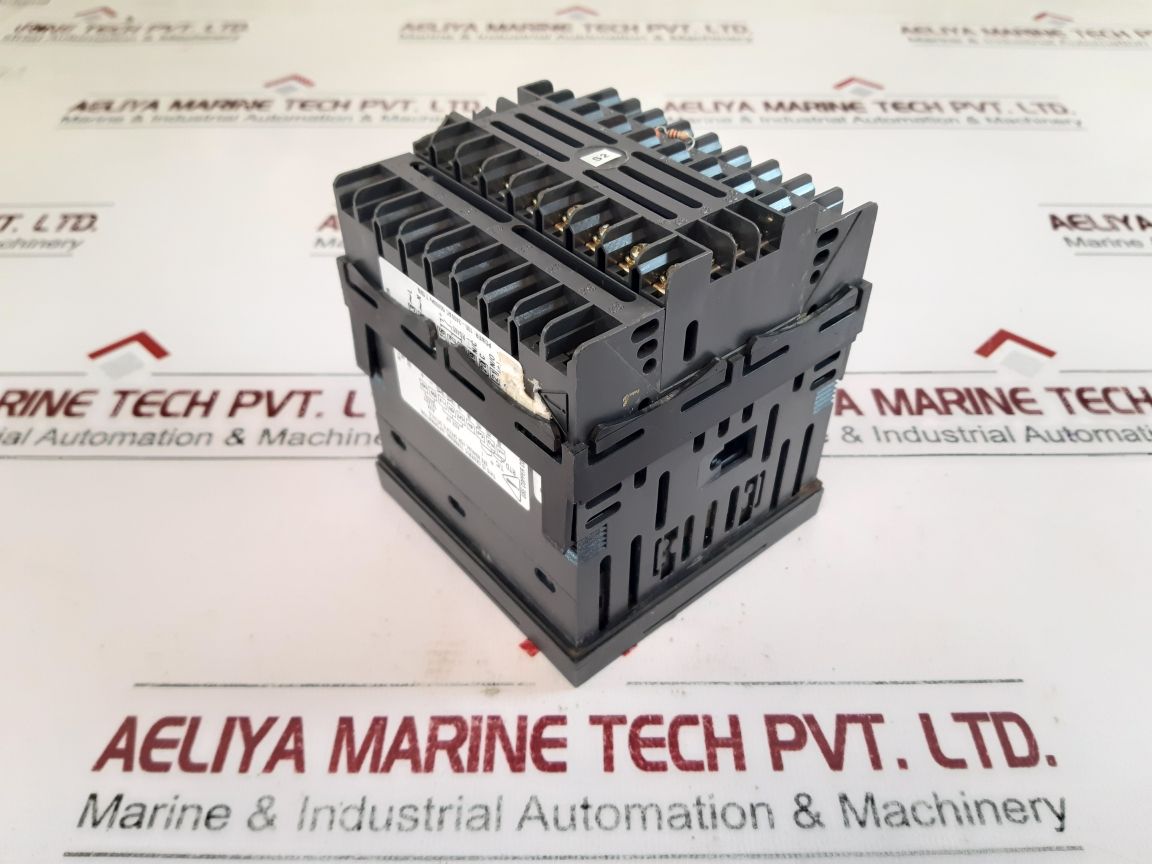 West P4100 Temperature Controller
