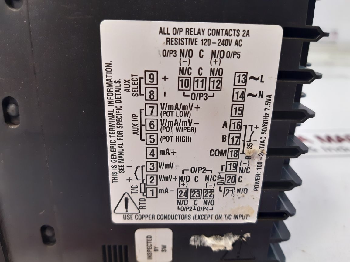 West P4100 Temperature Controller
