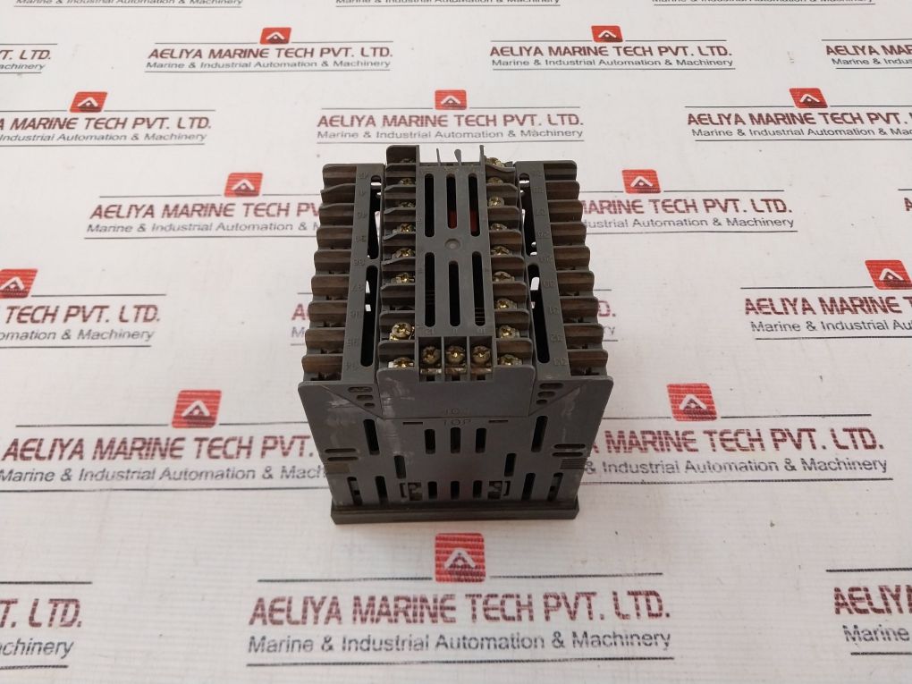 West P4100 Temperature Controller 211000