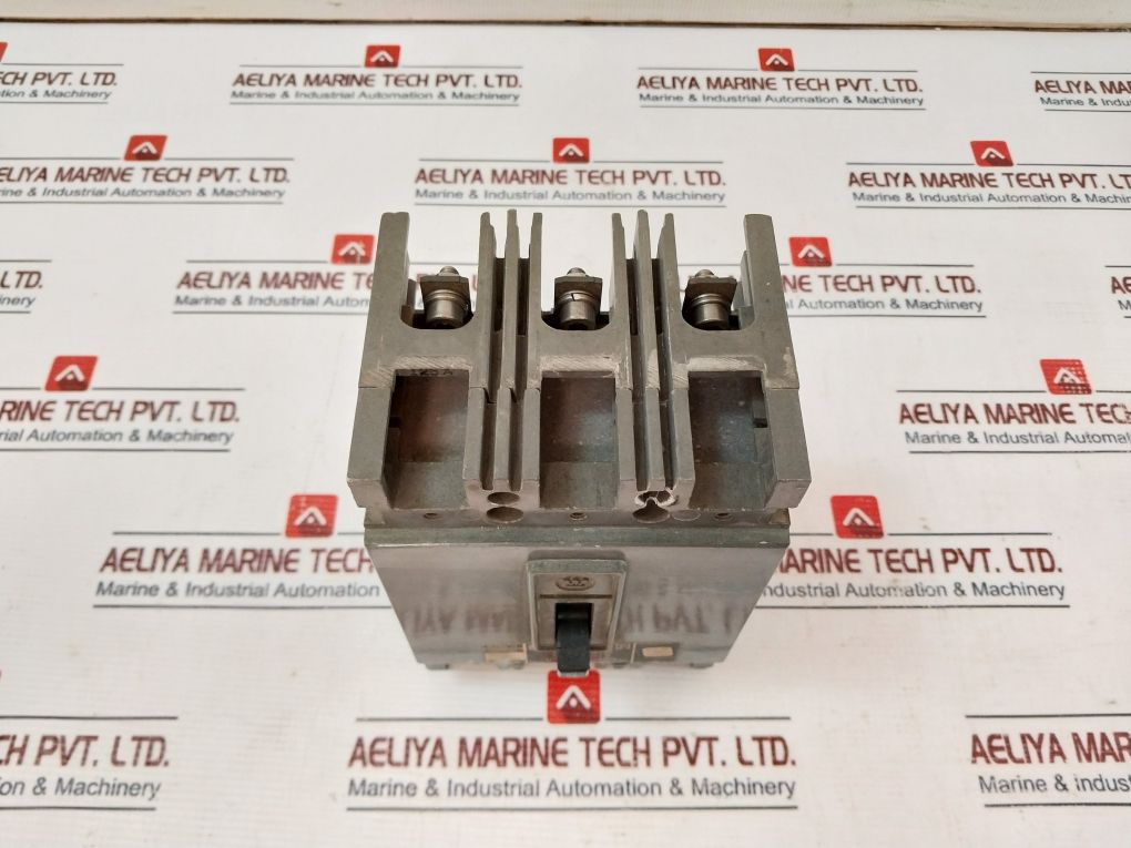 Westing House Hfb3125 Circuit Breaker 4976D04G45 125A 600V Ac 3 Pole Unit