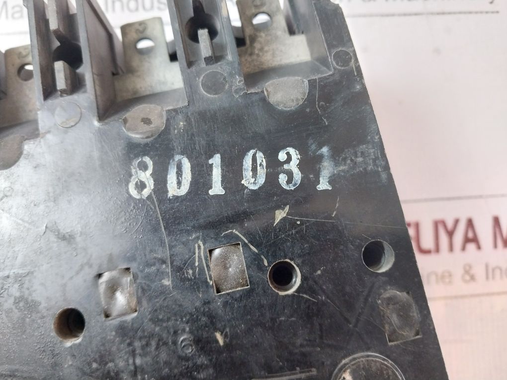 Westinghouse Fb3070L Circuit Breaker 3 Pole 70A 600Vac 4992D46G42