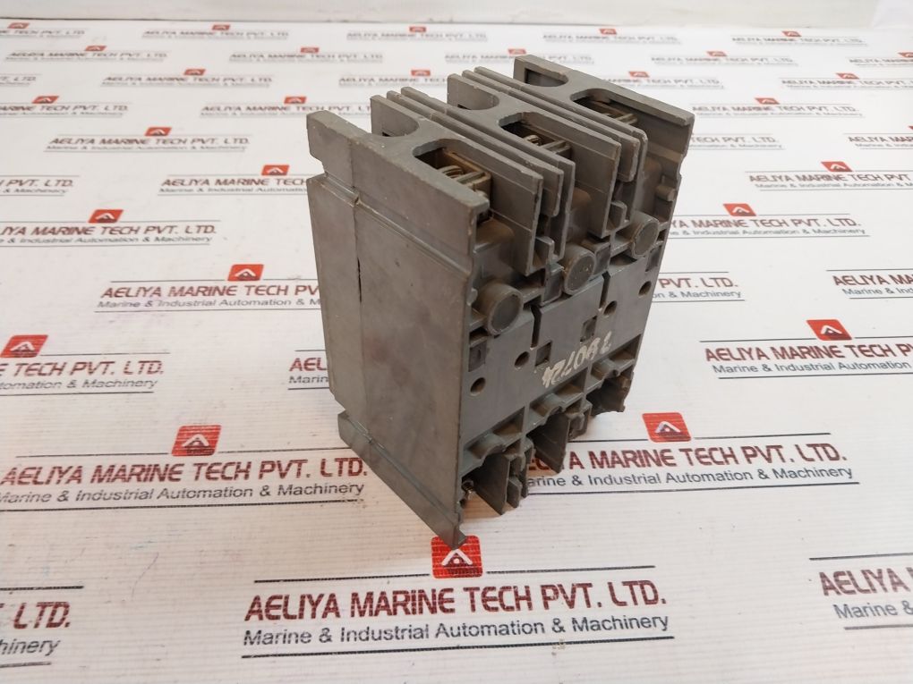 Westinghouse Hfb3015 Circuit Breaker 600 Vac