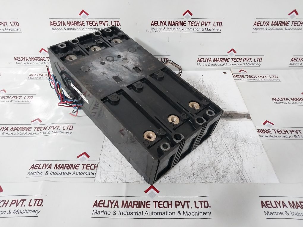 Westinghouse Ma3800F Circuit Breaker 600V Ac 3 Pole 800A Max.