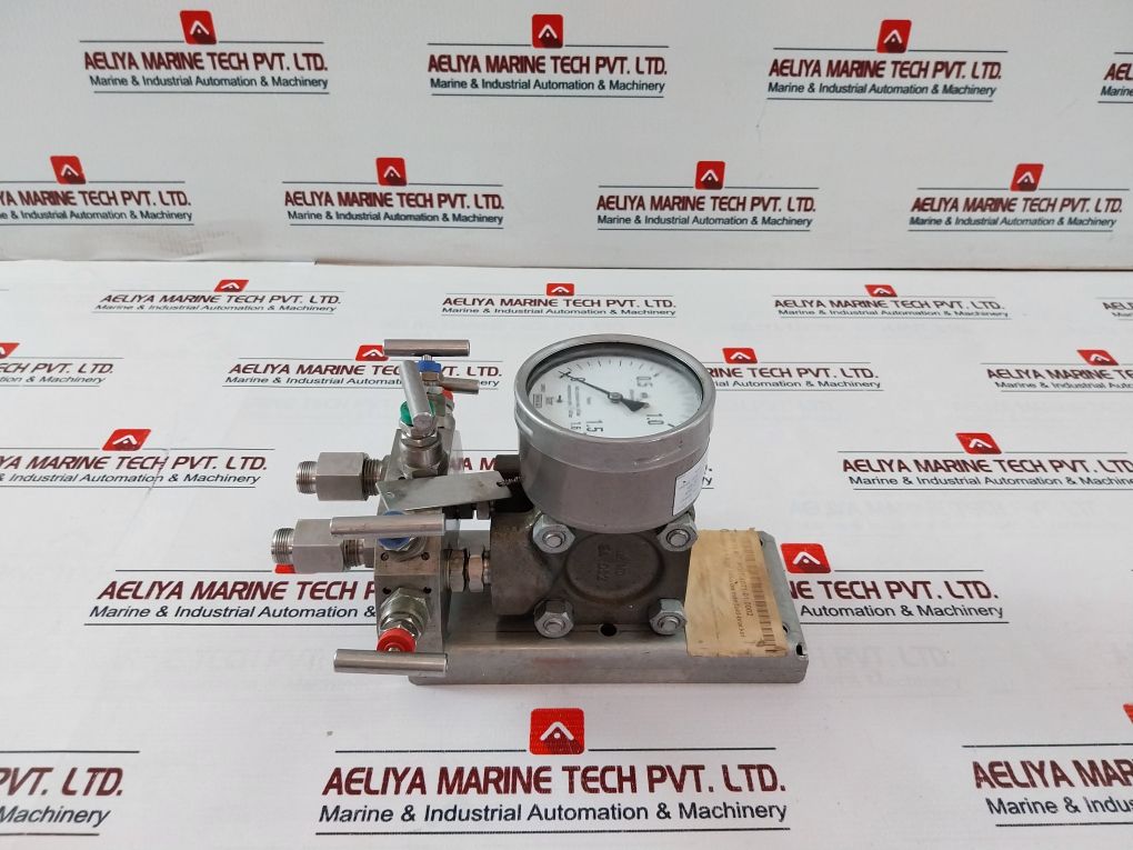 Wika 2100226 Differential Pressure Gauge 0-1.6 Bar