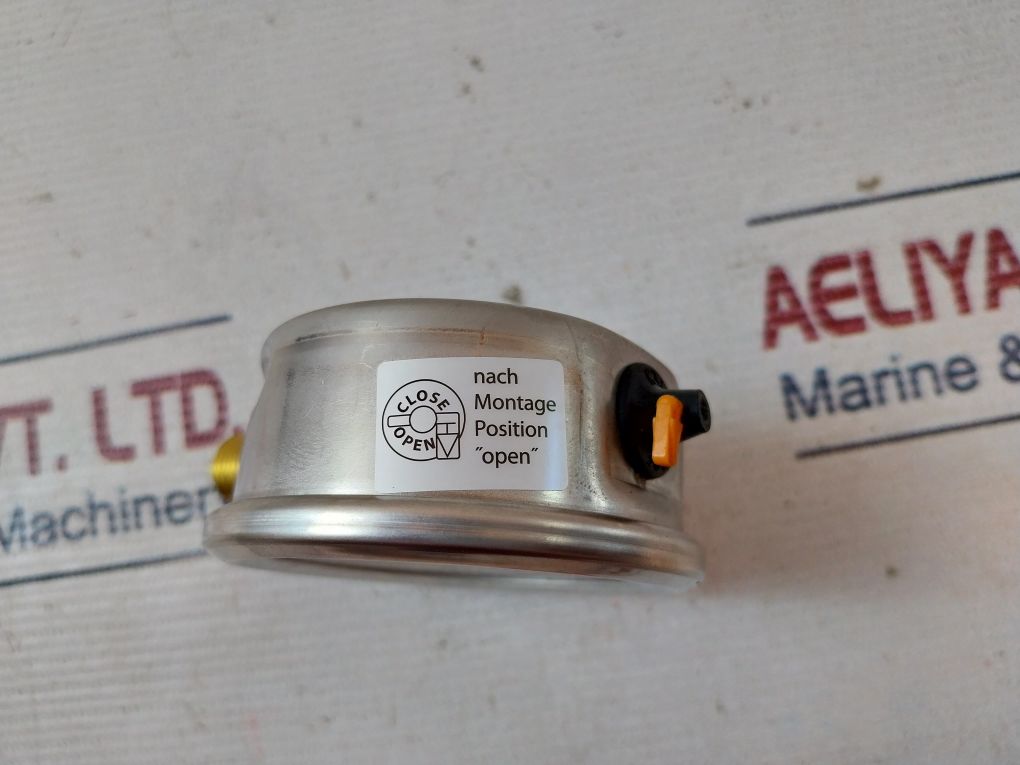 Wika 543054-01 Pressure Gauge 0-6 Bar