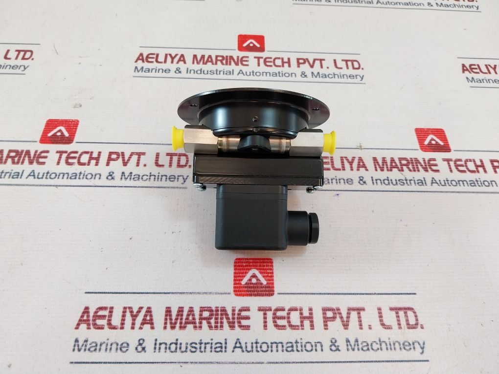 Wika 700.01.080 Differential Pressure Gauge 0-23 Psi