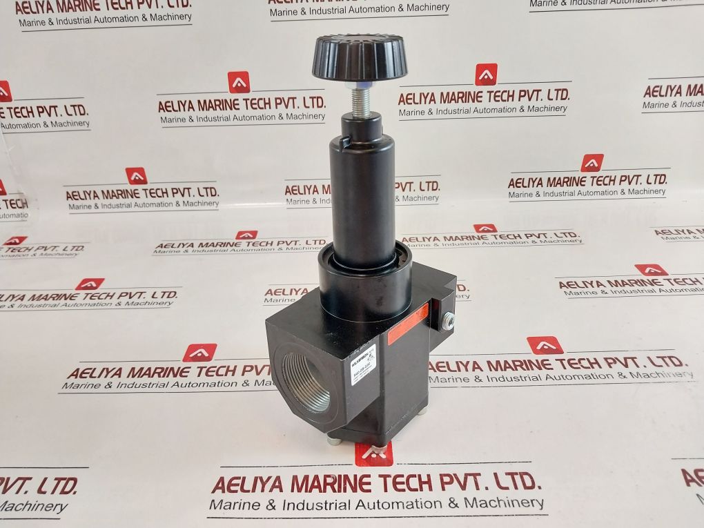 Wilkerson R40-0B-g00 1-1/2” Air Pressure Regulator Set