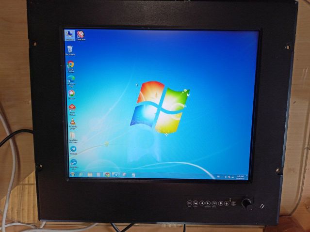 Winmate R17L500-mrm1 17" Marine Display With Dimming Knob Control