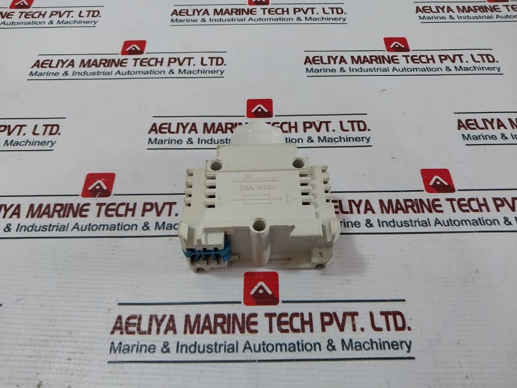 Wohner 25A 500V Fuse Holder