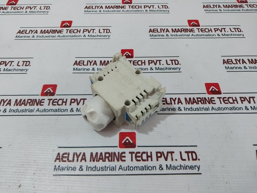 Wohner 25A 500V Fuse Holder