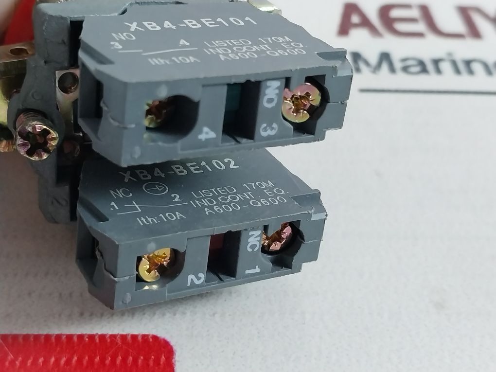 Xb4-be101 Xb4-be102