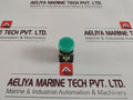 Lot Of 5X Xb4-bp35 Iec/En60947-5-1 Push Button Switch Xb4-be101