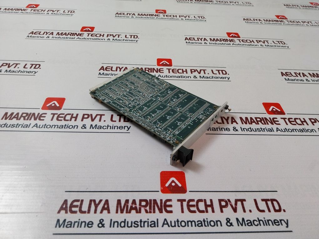 Xycom 70100-001 Printed Circuit Board