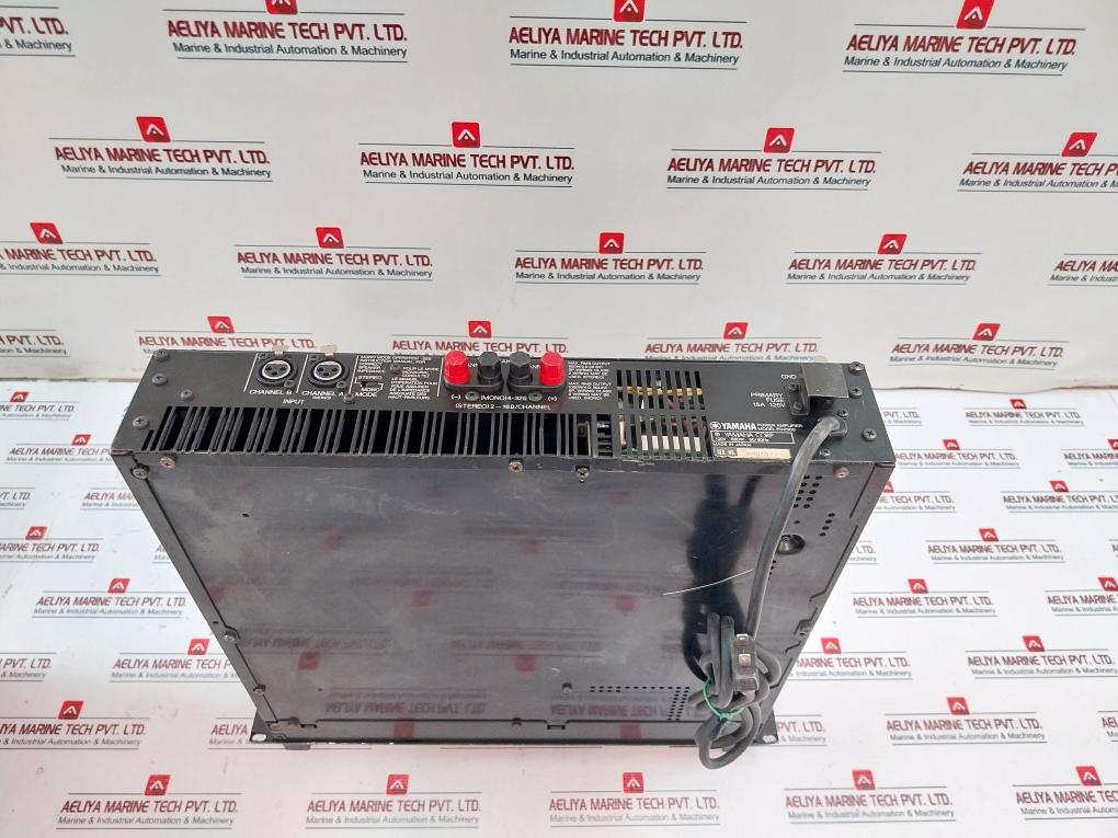 Yamaha Pd2500 Power Amplifier 100V 680W 50/60Hz