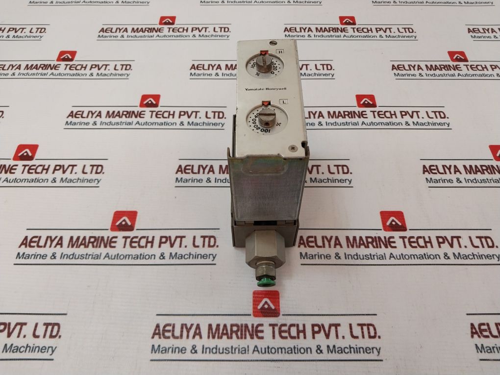 Yamatake-honeywell Nz2-21-x Micro Limit Switch R6709941020
