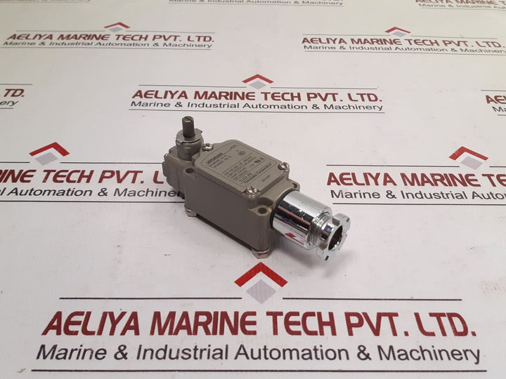 Yamatake 1Ls2-jm Limit Switch