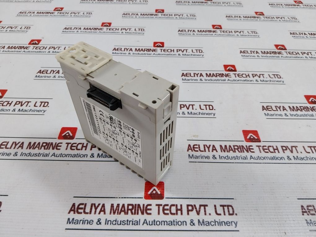 Yamatake Dmc10 Temperature Controller Dmc10S4Tv0000, 24Vdc