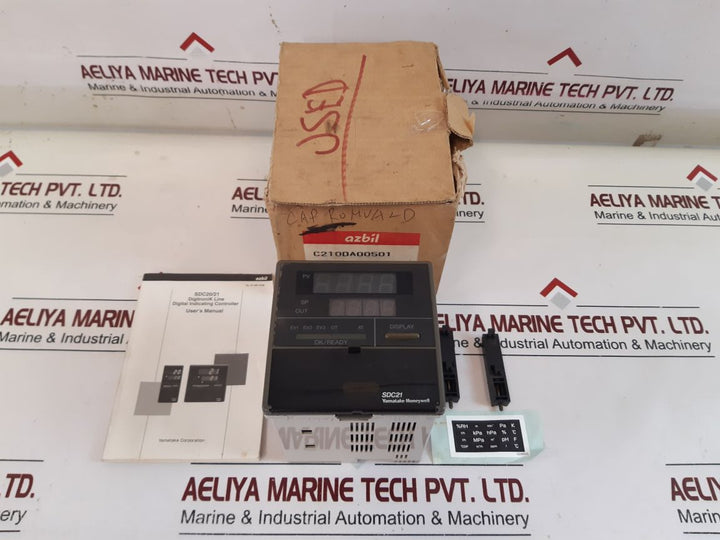 Yamatake Sdc21 Digital Indicating Controller C210Da00501
