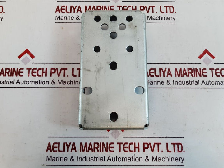 Yamatake 80-279927-004 mounting bracket standard accessory set