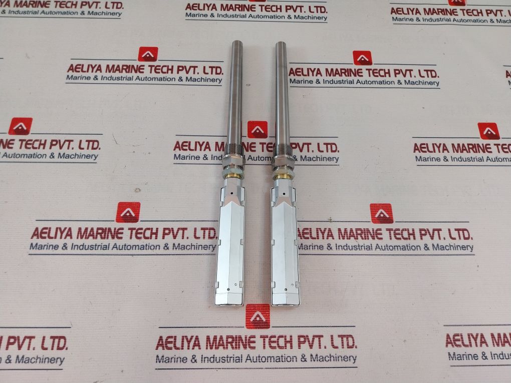 Yamazaki Keiryoki Yks-807 Thermometer With Metal Protective Tube 0-600°C