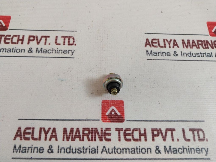Yanmar 124060-39452 Sender Oil Pressure Switch