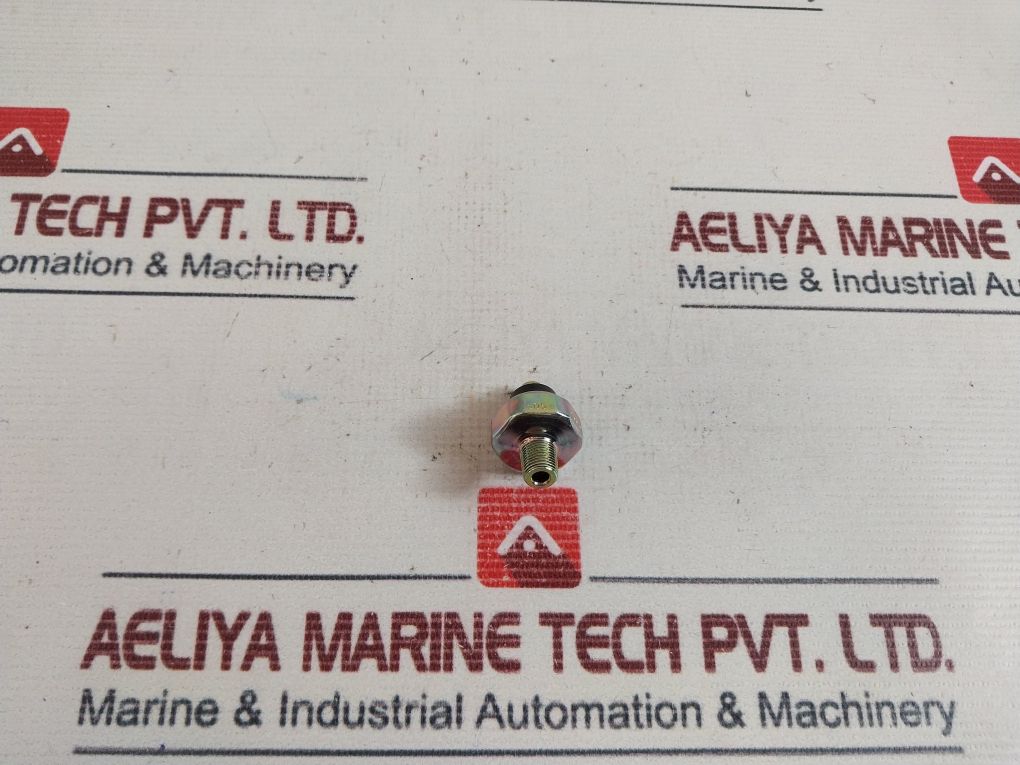 Yanmar 124060-39452 Sender Oil Pressure Switch