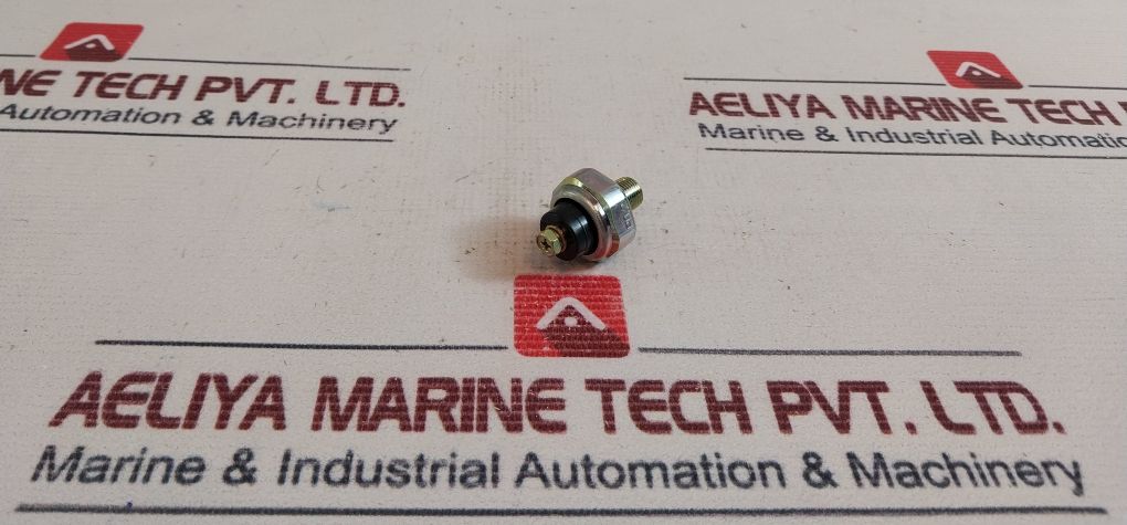 Yanmar 124060-39452 Sender Oil Pressure Switch