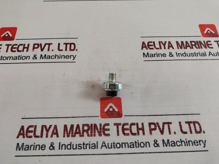 Yanmar 124060-39452 Sender Oil Pressure Switch 
