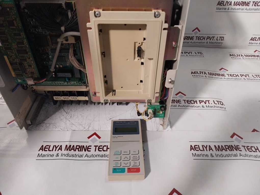 Yaskawa Cimr-d5A4022 Ac. Magnetic Contactor Dc 660V 45A