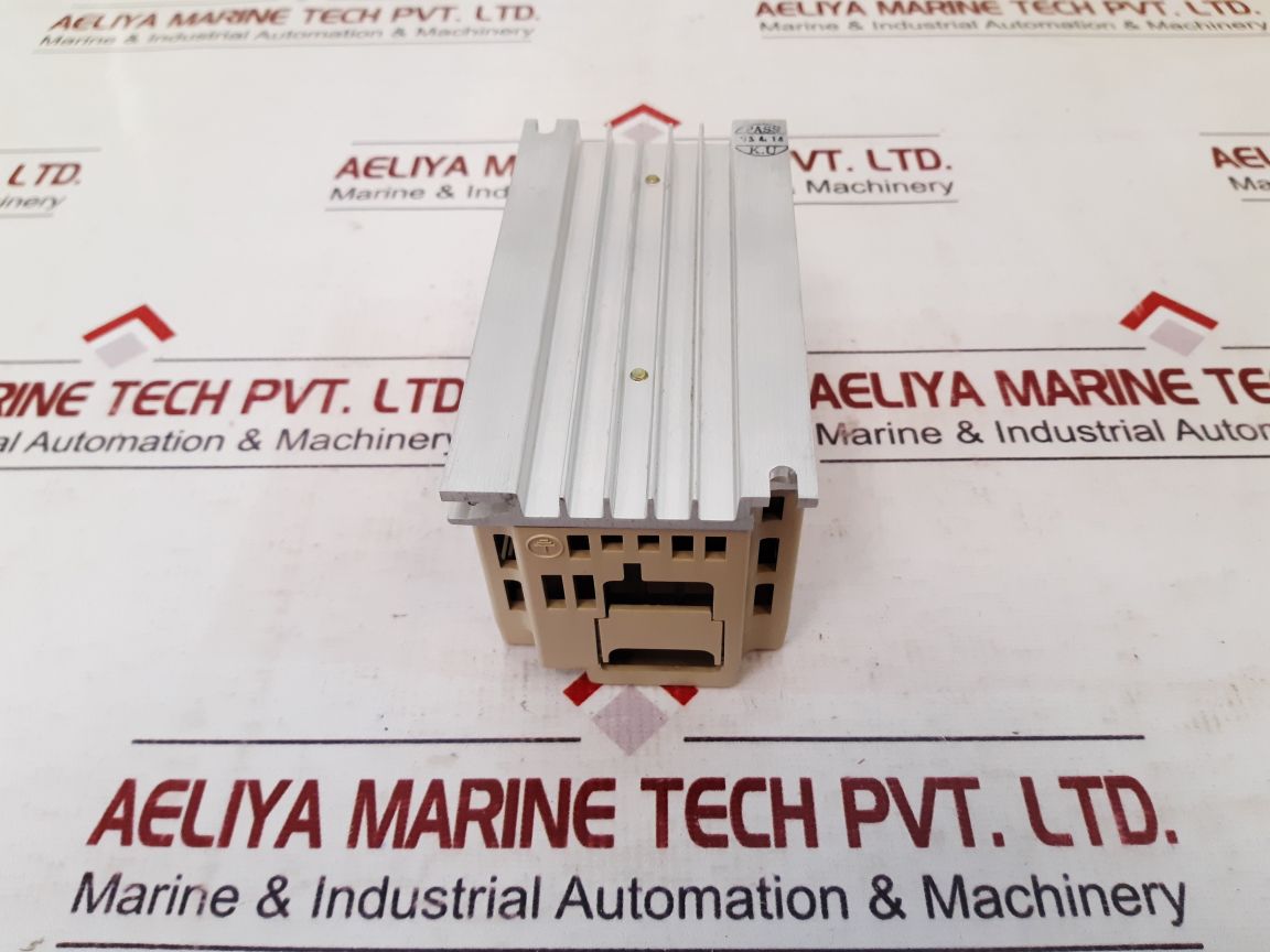 Yaskawa Vs Mini J7 Cimr-j7Aa20P2 Inverter 0.2Kw