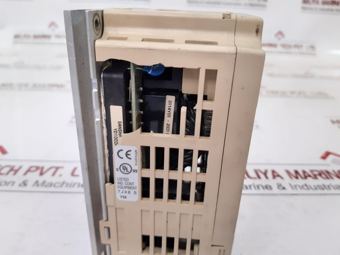 Yaskawa Vs Mini J7 Cimr-j7Aa20P2 Inverter 0.2Kw